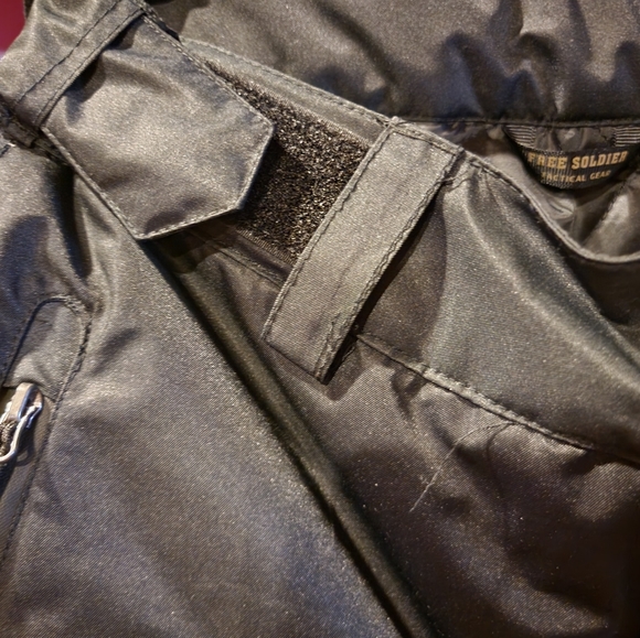 Ladies medium SNOW COLD weather pants  FREE SOLDIER brand - Picture 5 of 11